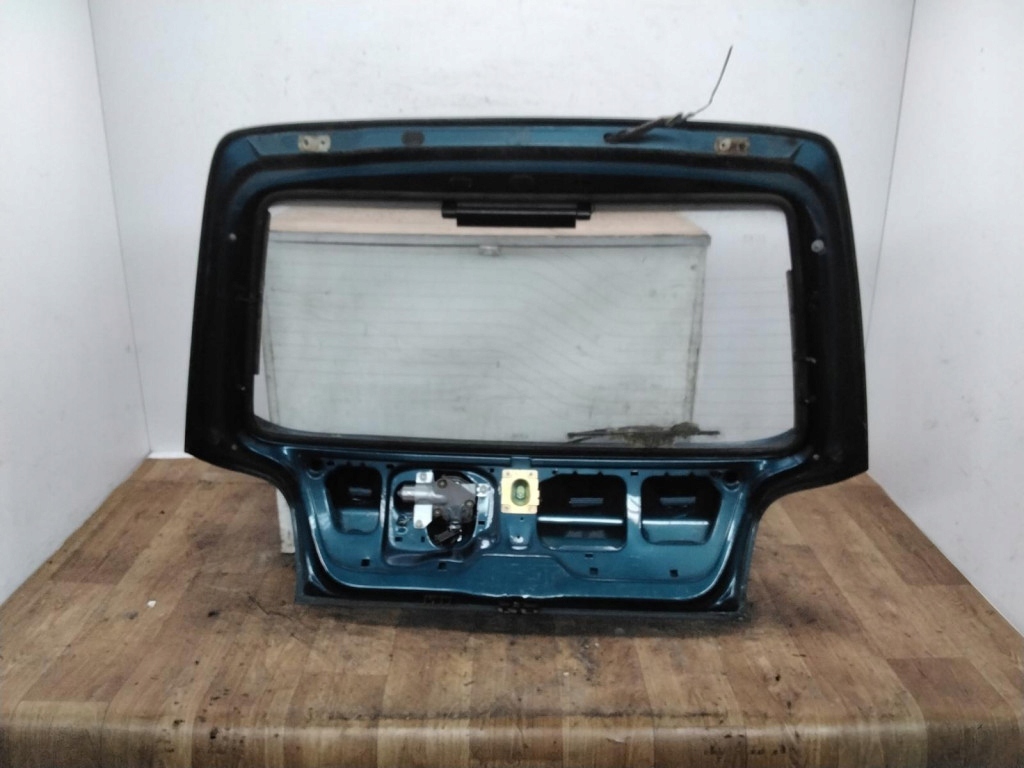 фото №2, Ford fiesta mk3 задняя крышка багажника