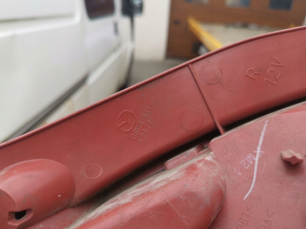 фото №7, Лампа правая задняя задняя mazda 2 ii 08- светодиоды