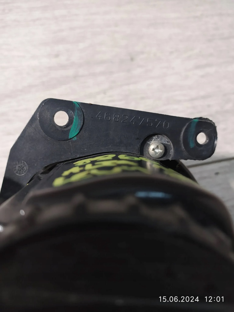 8866. alfa romeo 159 противотуманная фара левый перед 468247570 Недорого