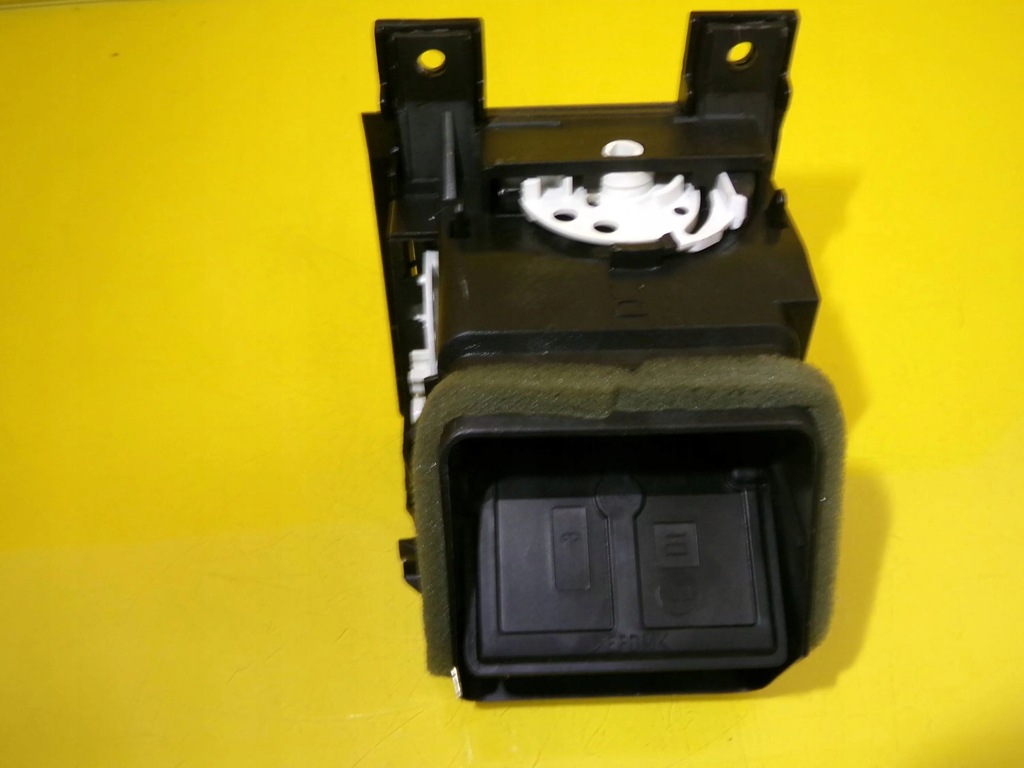 фото №10, Бічна решітка обдув opel signum права 9177170 nr432