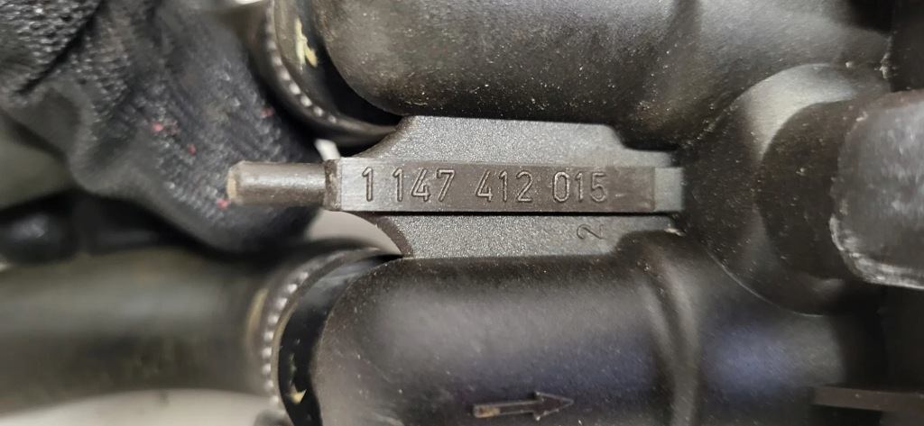 Клапан радіатора обігрівача mercedes-benz e w124 1147412015 1993 Зі Шроту