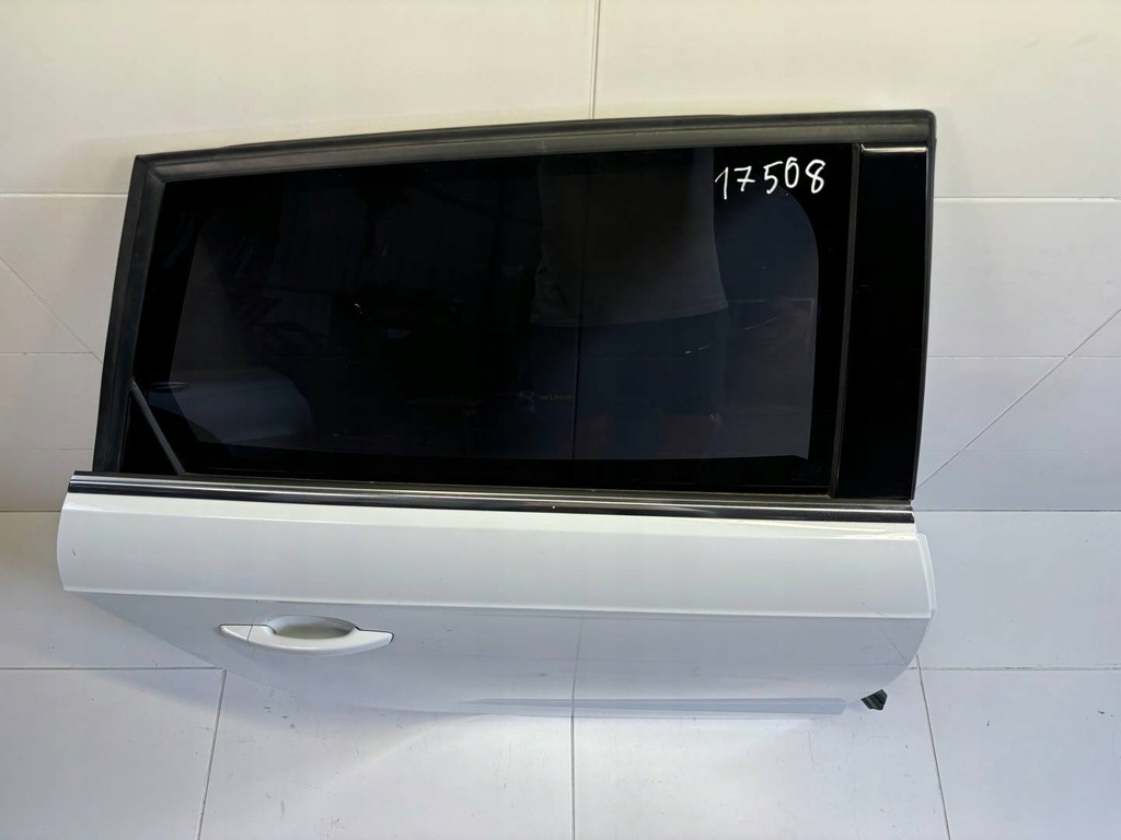 фото №8, Дверь задняя правая сторона audi a1 gb 2018