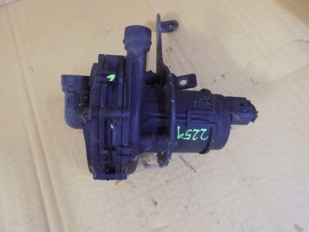 фото №1, Audi a3 8l 00- 1.8t aum -насос воздуха