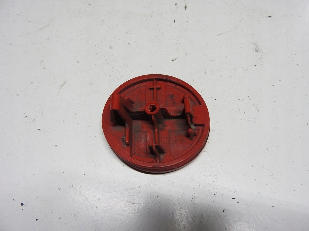 фото №8, Nissan x-trail t30 отражатель бампера задняя