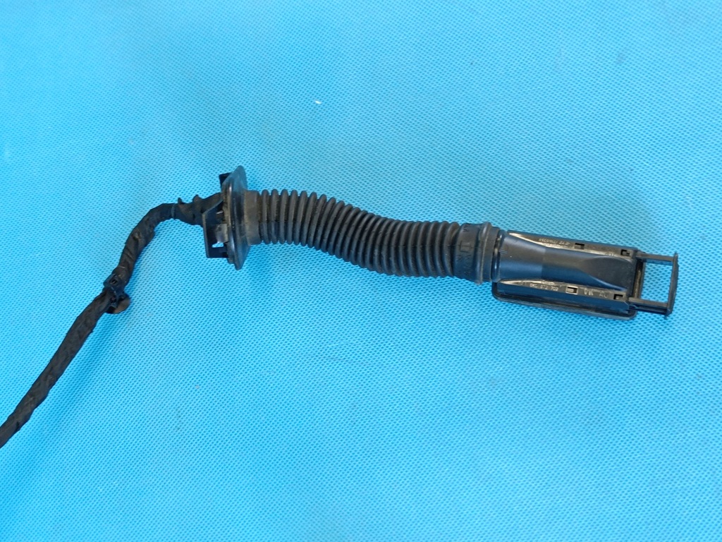 фото №13, Audi q3 f3 sportback 1.4 tsi 110kw 2024r джгут двері лівий задня 83a971687l