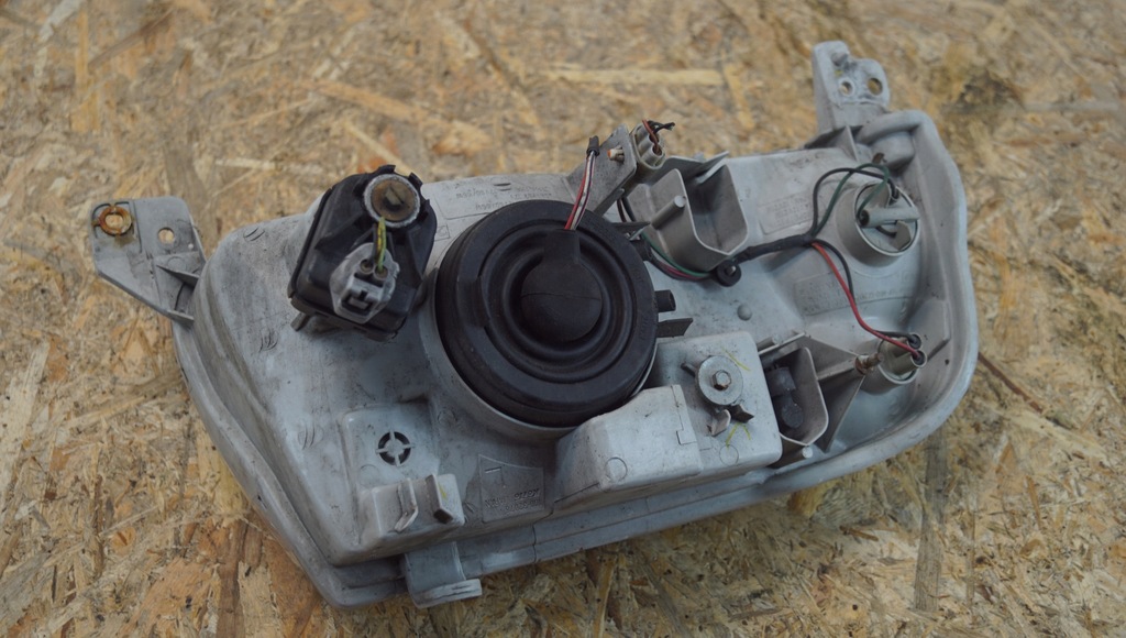 фото №11, Лампа левый перед suzuki grand vitara xl-7