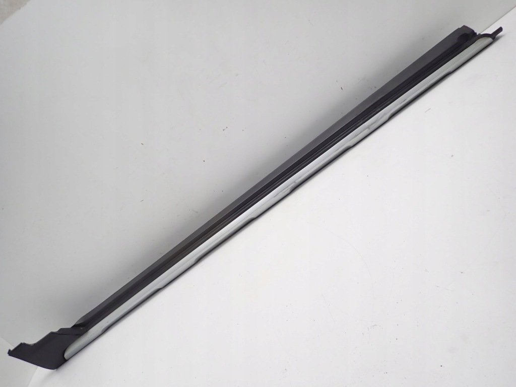 Купить Накладка  защита порога  порог правая vw passat b8 3g9 alltrack 3g9853856
