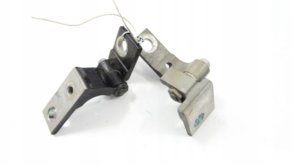 фото №4, Lancia delta iii петли дверь правый перед