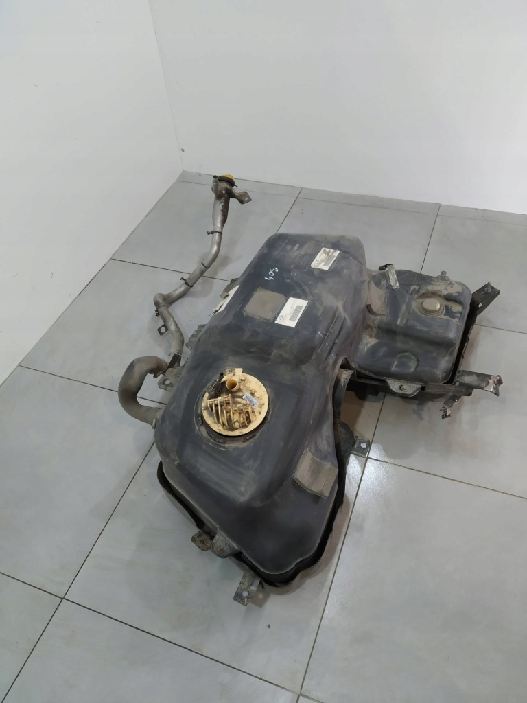 Бак топлива bak l494 3.0 d gpla-9k007-ed range rover sport ii в Украине