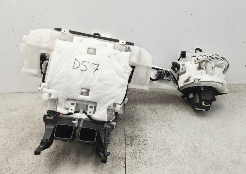 Купить Citroen ds7 отопитель