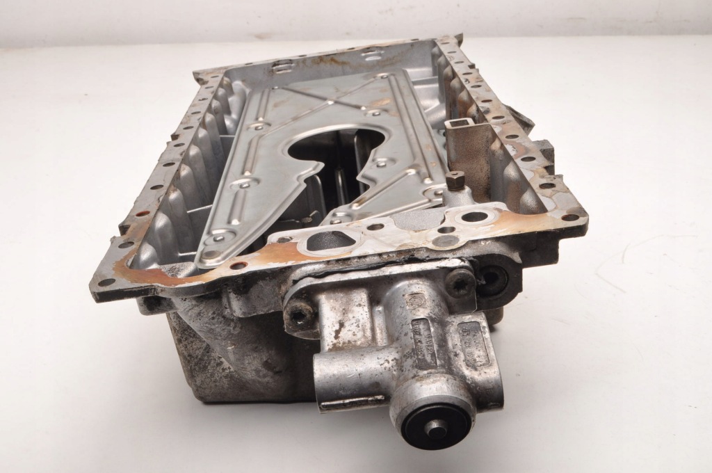 Volvo v70 1 2.0 turbo 226km піддон масляна 1271604 термостат оливи Недорого