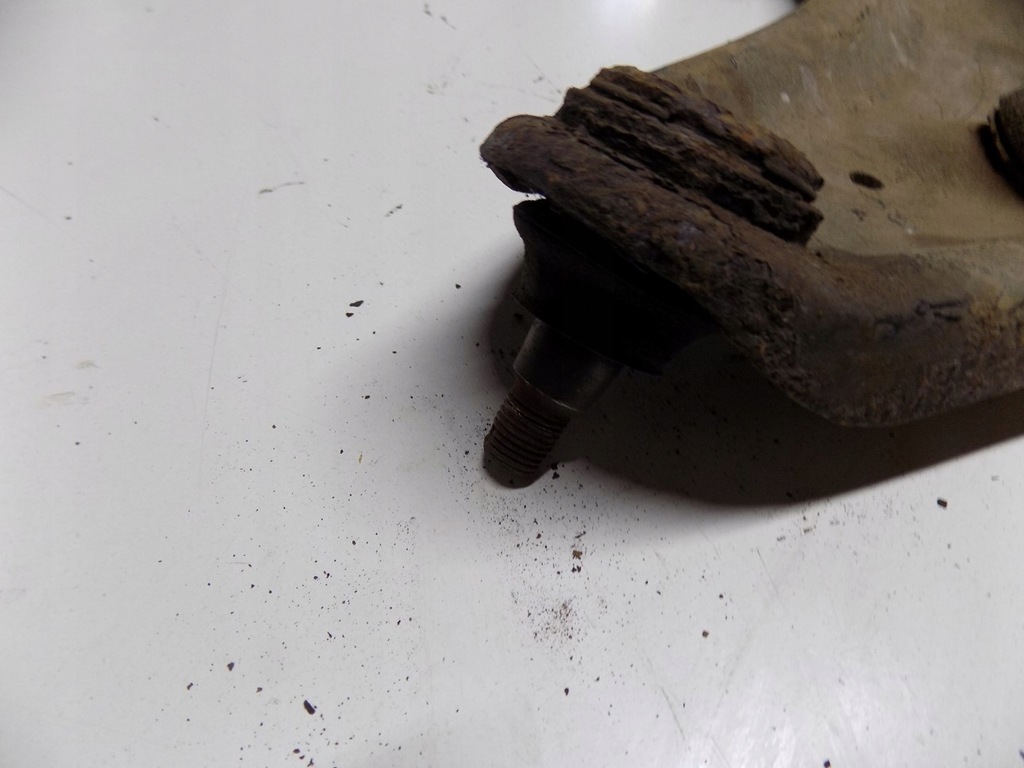 фото №6, Daihatsu terios ii 06-09 рычаг правый перед