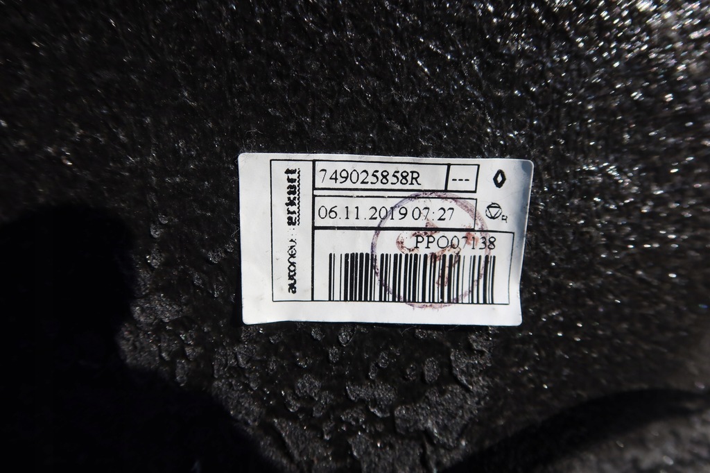 фото №11, Килимок обшивка clio v 749025858r