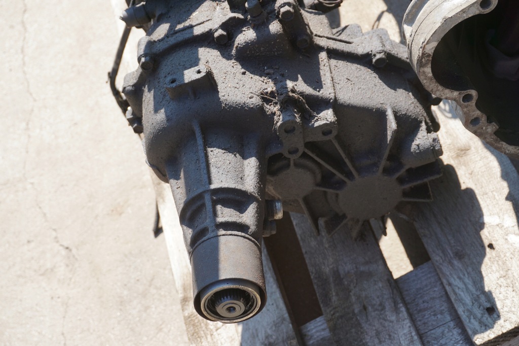 фото №9, Isuzu trooper коробка передач передач з редуктор комплект 2,8 td 4jb1 84-91r