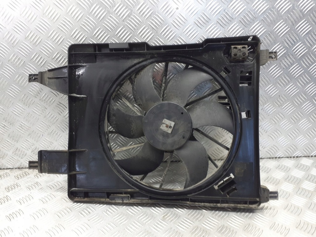 Купить Вентилятор радиатора renault megane 2 1.5 dci 8200680824