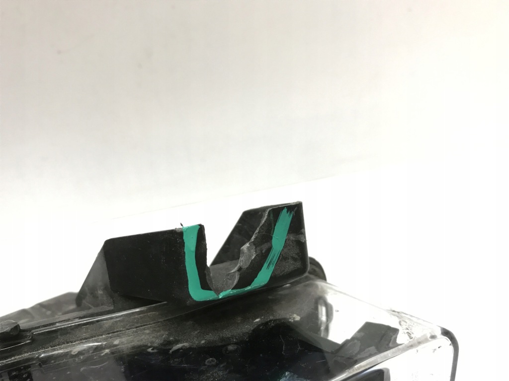 Tesla model 3 y лампа противотуманная фара левый перед 1507932-00-c Киев