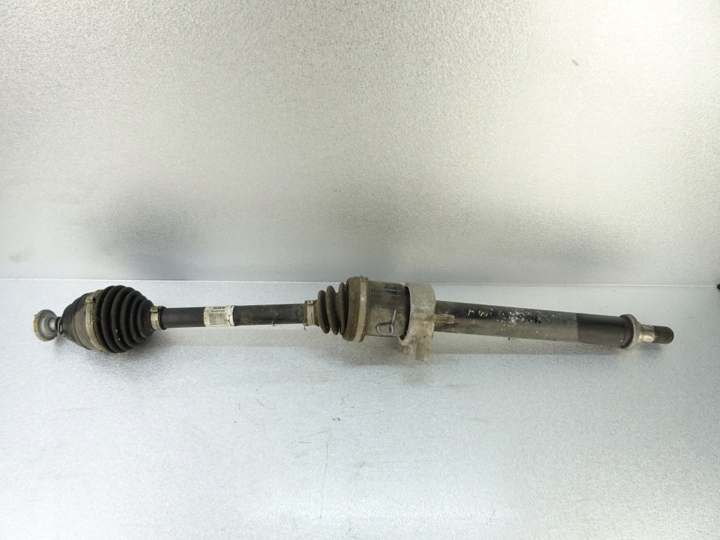 фото №1, Приводной вал правая mini cooper f55 1.5 turbo 8643362