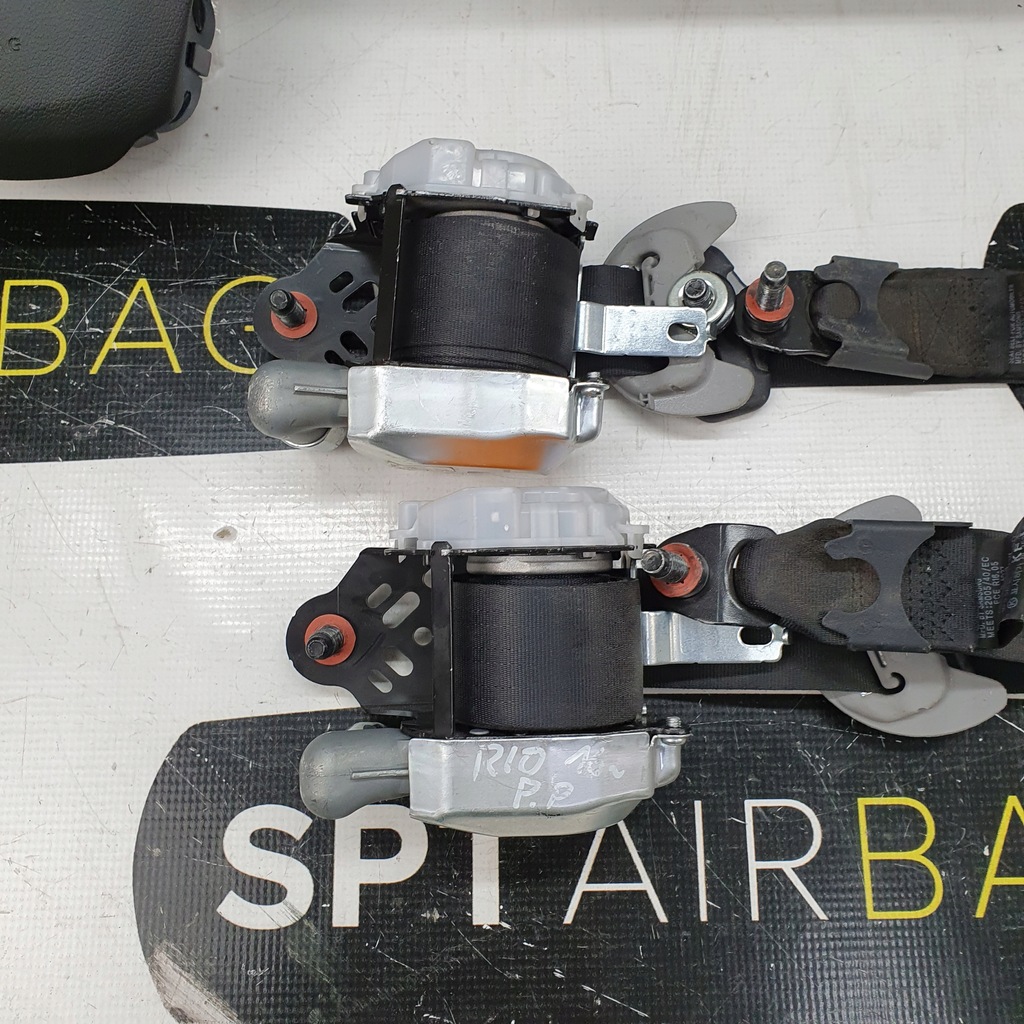 фото №7, Rio iii 3 приборная панель консоль подушки безопасности ремни подушка безопасности