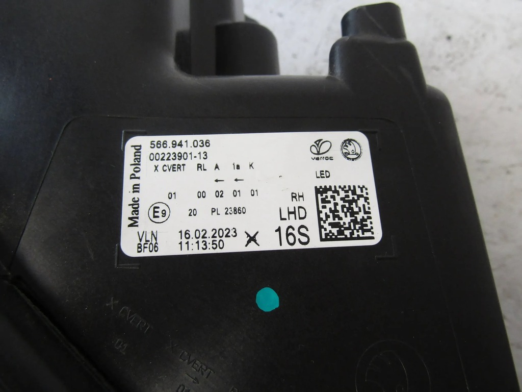 фото №16, Skoda kodiaq lift лампа правая перед full led 21r-