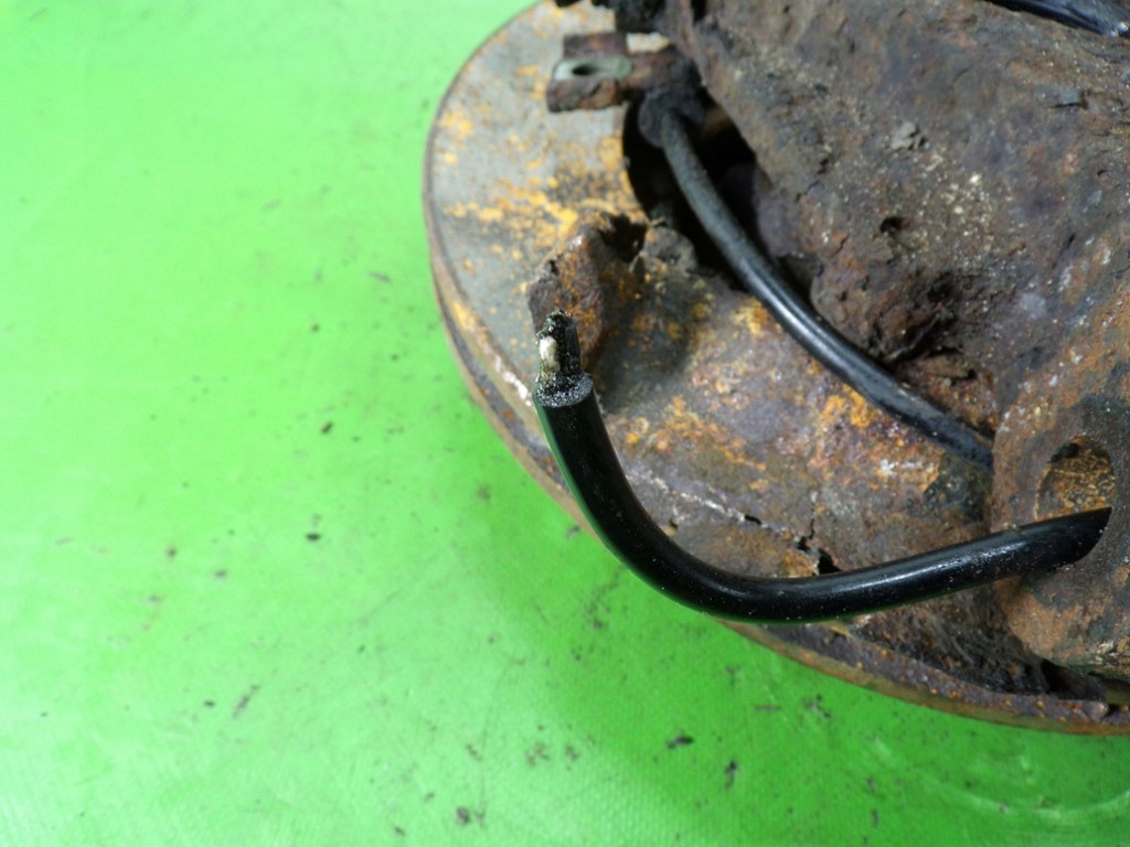 фото №6, Subaru impreza gc 2.0 бензин 116 km поворотний кулак ліва передня перед