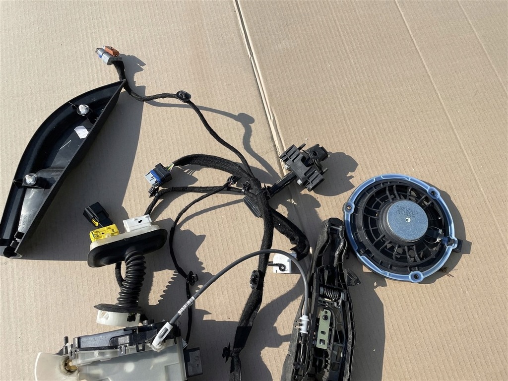 фото №11, Замок электропроводка дверь левый перед peugeot expert iii 3 16-23r