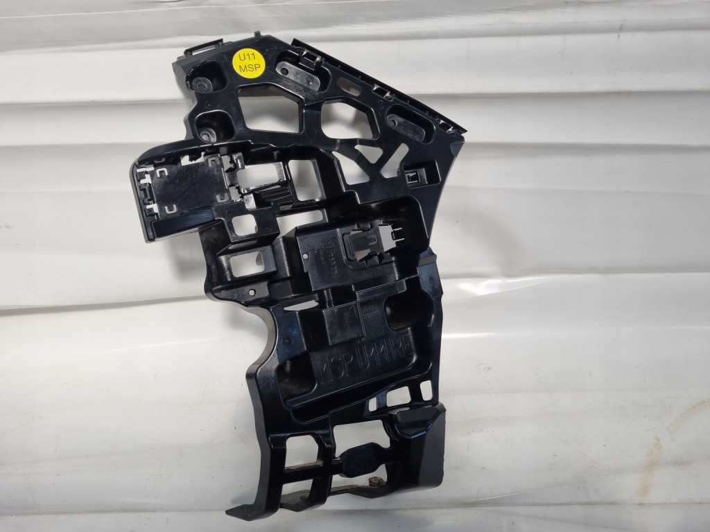 фото №1, Bmw u11 msp правый задние кронштейн бампера