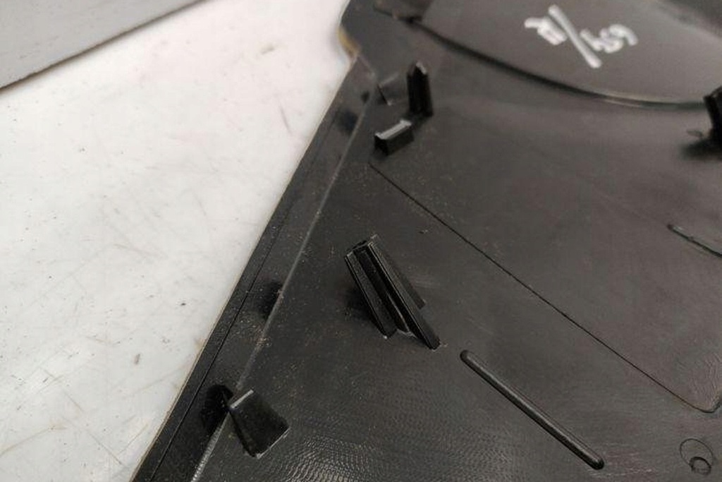 фото №8, Нижняя молдинг декоративная панели приборной панели renault espace iv jk0/1_ 07188