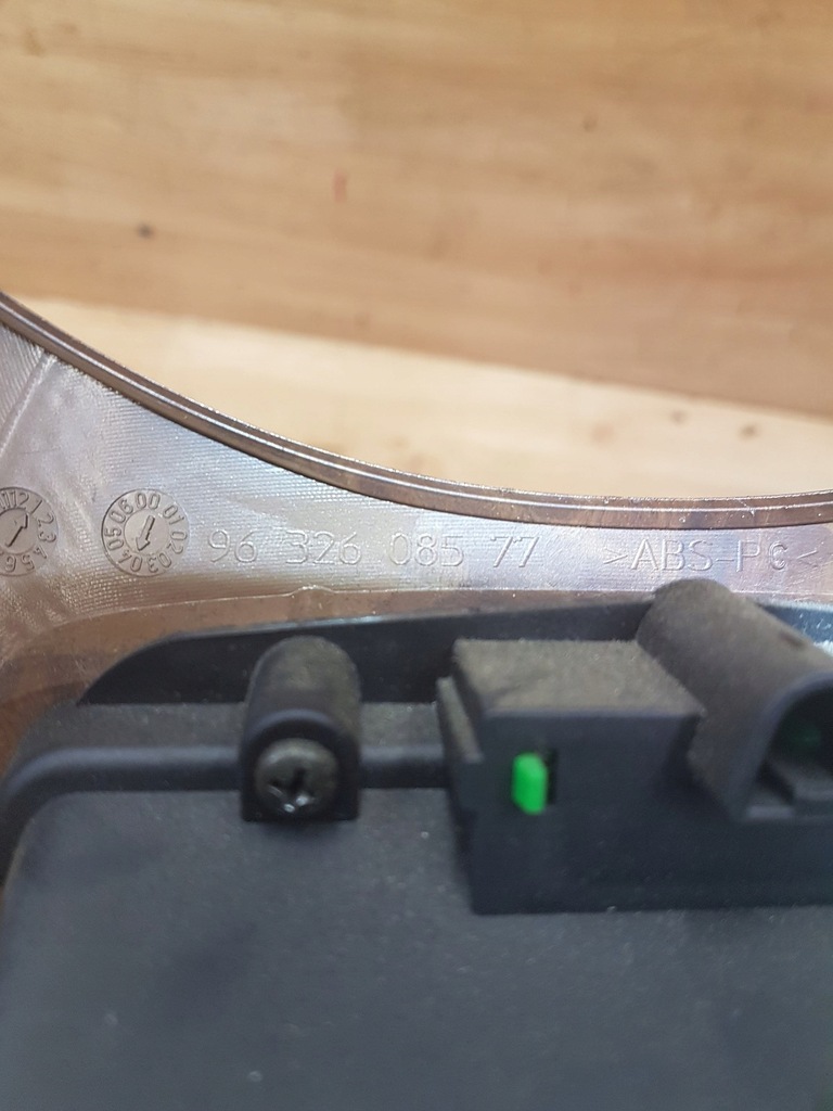 фото №3, Рамка захист панелі консолі citroen c5 ii