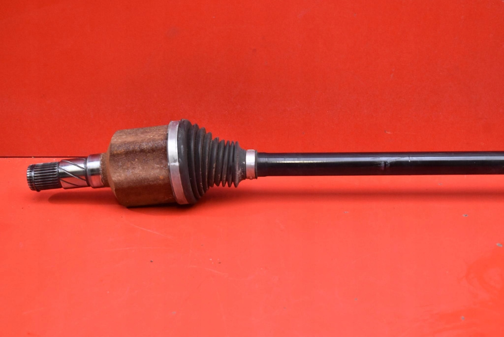 Приводной вал левая задний  автоматическая коробка передач 1188165-99-a tesla model y 60 kwh 299 km 20- Недорого