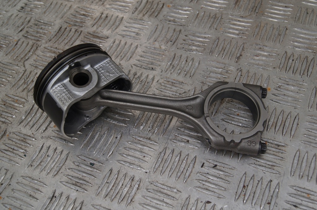 фото №1, Mitsubishi asx outlander 2.0 mivec поршень