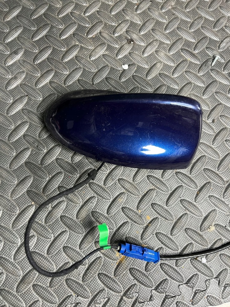 Купити Антена дахова alfa romeo giulia 2016 рік 092