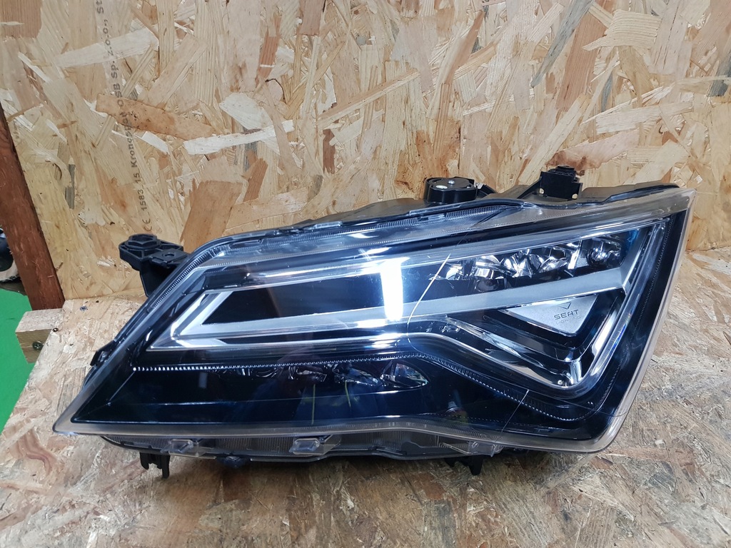 фото №1, Лампа ліва лівий перед передня seat ateca full led