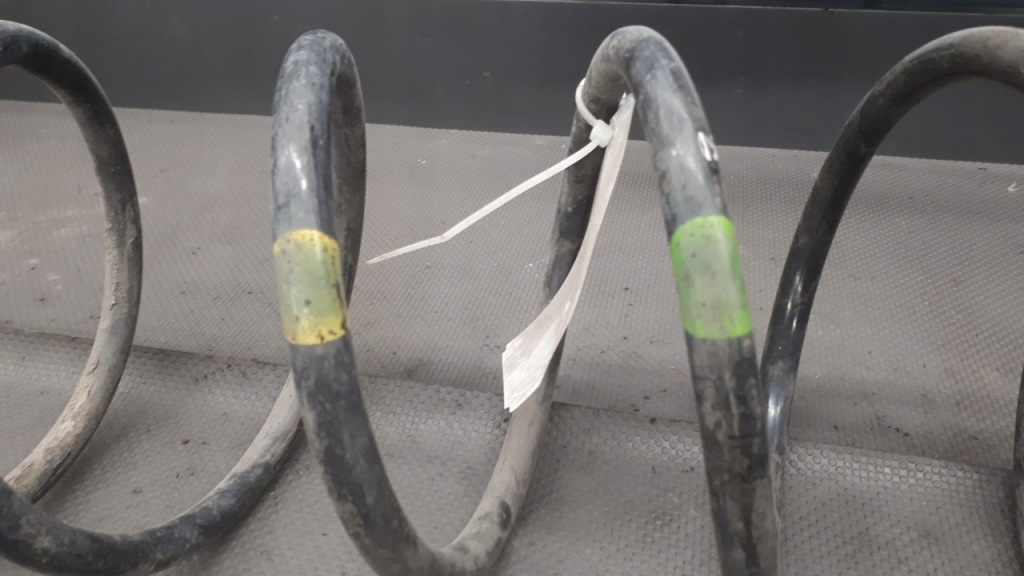 фото №2, Пружина правий перед mazda 3 2.0