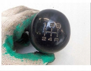 фото №1, Mazda b2500 2001r - ручка перемикання передач