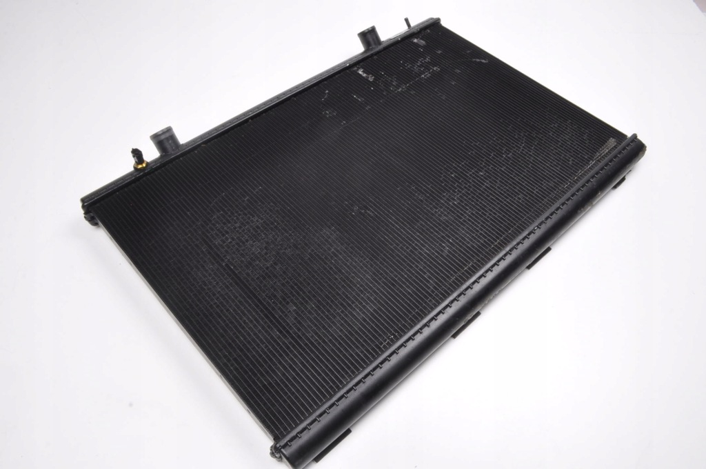 Купить Ferrari portofino f164 3.9 радиатор воды 22r 000336011