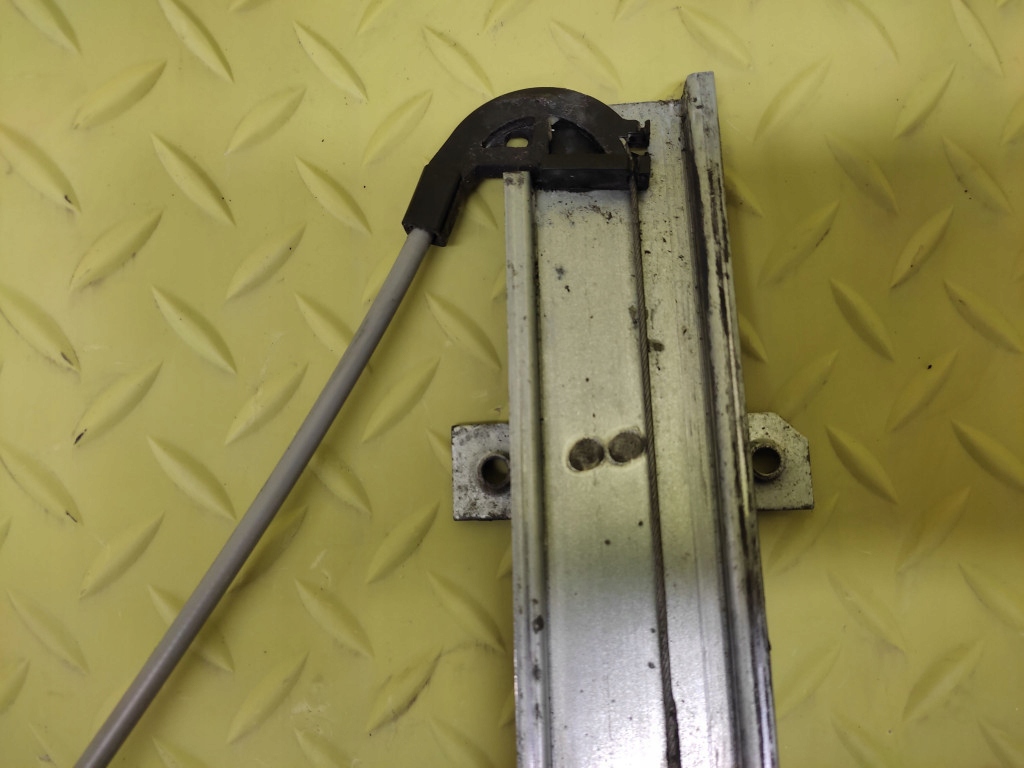 фото №7, Suzuki liana i подъемник стекло правый перед 8343076f10