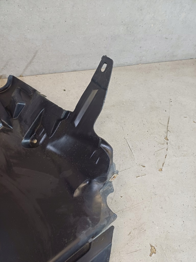 фото №9, Подкрылок правое перед mercedes w204 lift nr. a2046984030