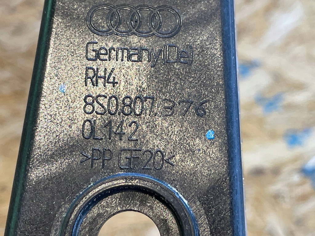 фото №7, Audi tt iii 3 8s 14-23 напрямна кронштейн кронштейн бампера правий задня задній