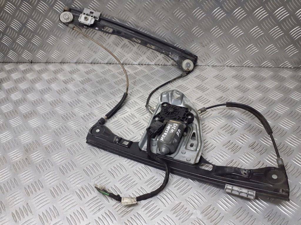 фото №1, Механизм стекло правый перед mercedes w203