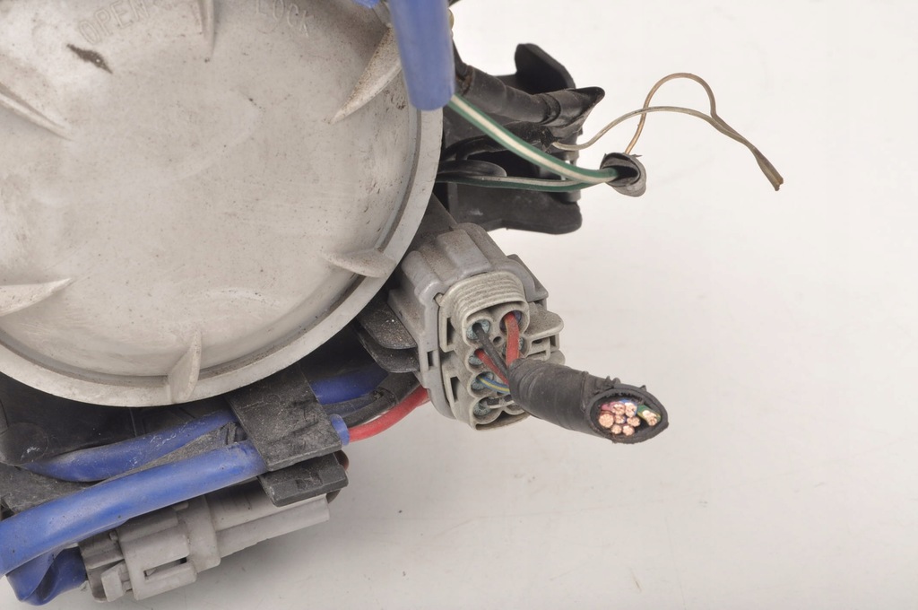 фото №10, Koito 100-63802 лампа