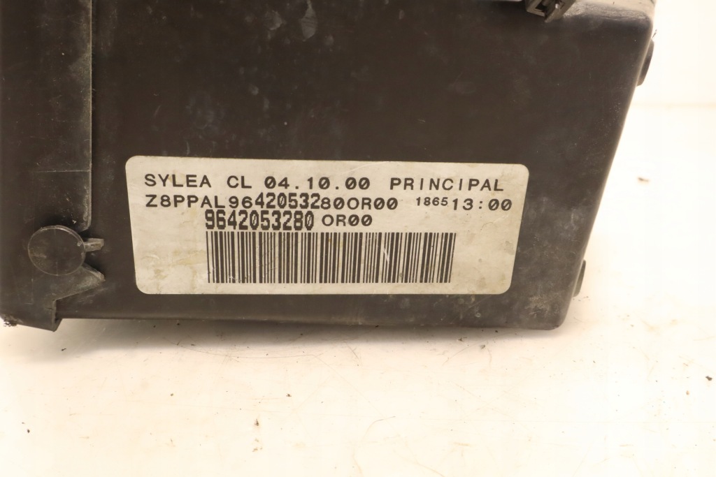 Коробка предохранителей peugeot 607 3.0 с Разборки