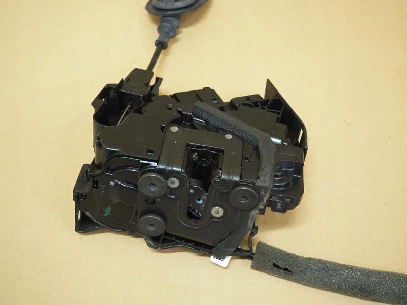 фото №3, Замок дверь правый задняя renault espace v 6pin