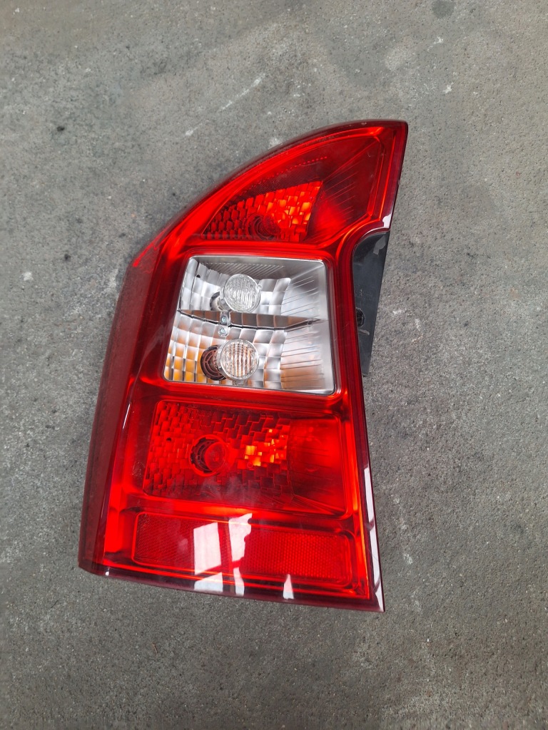 фото №1, Лампа ліва задня kia carens iii 92401-1d0