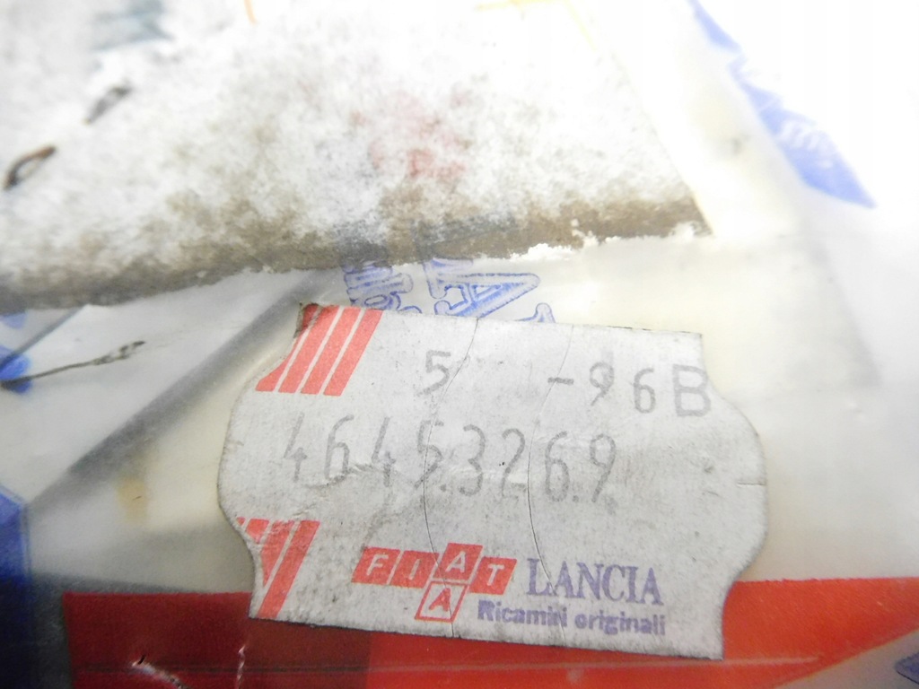 фото №6, Клипса прокладка дверь fiat bravo оригинальный номер 46453269