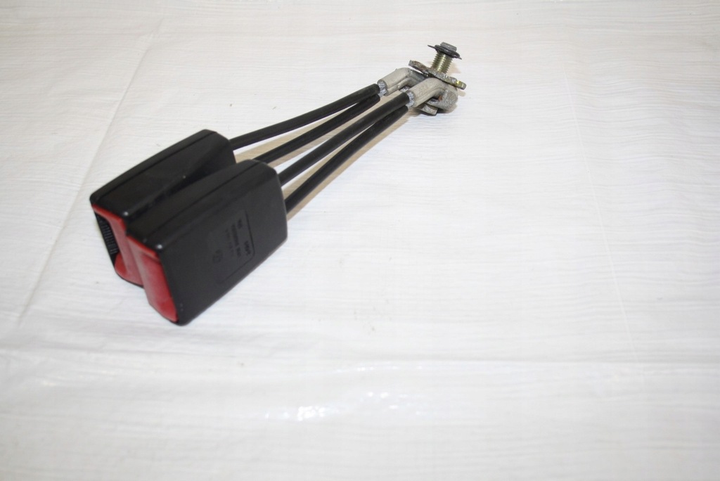 фото №7, Seat leon i защёлки ремней 1c0857488a