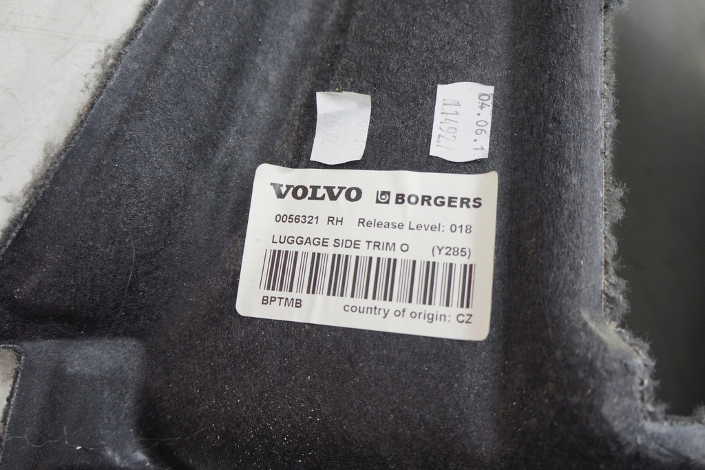 фото №4, Volvo v70 iii xc70 ii обшивка багажника правый задняя правый задний чёрный