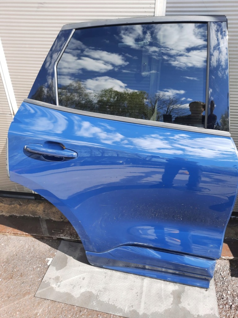 Купити Ford kuga mk3 дверей задній праве