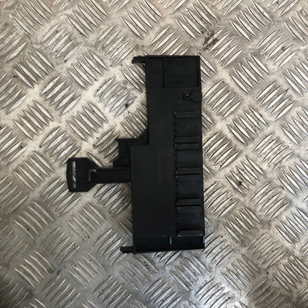 фото №2, Захист заглушка renault master iii 243103611r