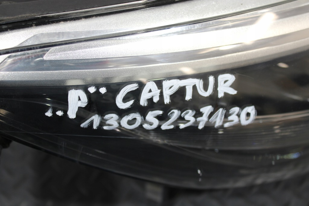 фото №3, Лампа правый перед renault captur i 1 1305237130