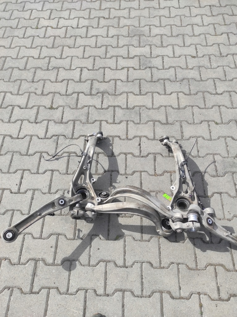 фото №1, Поворотный кулак рычаги правый перед audi q7